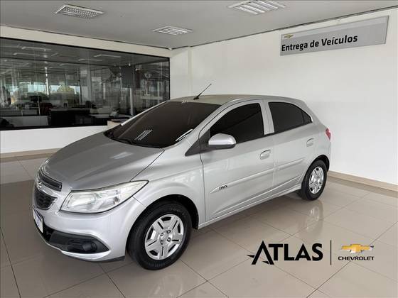 CHEVROLET ONIX 1.0 MPFI LT 8V FLEX 4P MANUAL CHEVROLET ONIX 1.0 MPFI LT 8V FLEX 4P MANUAL